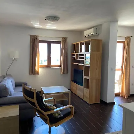 Apartament Brioniblick With Pool Fažana